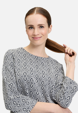 Blusenshirt mit Jacquard / Detailbild