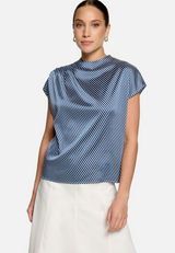 Satinbluse  gestreift mit Stehkragen  / Modellfoto Vorderseite