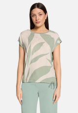 Casual-Shirt mit Print / Modellfoto Vorderseite