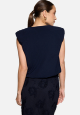 Cropped-Shirt  mit Rundhalsausschnitt  / Modellfoto Rückseite