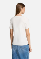 Basic Shirt mit Aufdruck / Modellfoto Rückseite