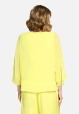 Chiffonbluse unifarben / Modellfoto Rückseite
