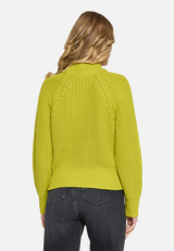 Grobstrick-Pullover mit Struktur / Modellfoto Rückseite