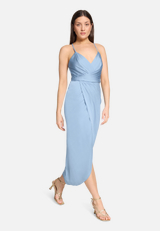 Abendkleid mit Raffung / Modellfoto Vorderseite (Outfit)