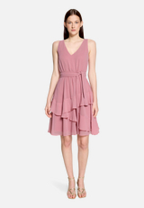 Cocktailkleid mit Volant / Modellfoto Vorderseite