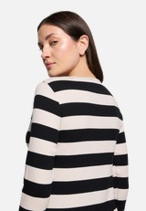 Basic Shirt mit Rippenstruktur / Detailbild