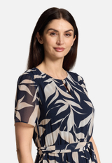 Jumpsuit mit Plissee / Detailbild
