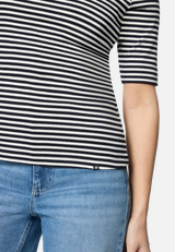 Ringelshirt  mit U-Boot Ausschnitt  / Detailbild