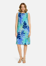 Plisseekleid ohne Arm / Modellfoto Vorderseite