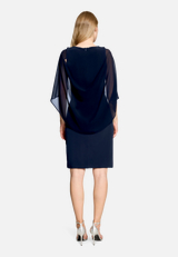 Cocktailkleid mit Raffung / Modellfoto Rückseite
