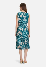 Chiffonkleid mit Plissee / Modellfoto Rückseite