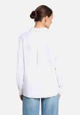 Leinenbluse langarm / Modellfoto Rückseite