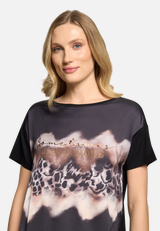 Blusenshirt mit Aufdruck / Detailbild