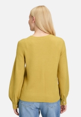 Strickpullover mit Rundhalsausschnitt / Modellfoto Rückseite