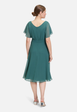 Cocktailkleid kurzarm / Modellfoto Rückseite