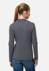 Ringelshirt mit Stehkragen / Modellfoto Rückseite