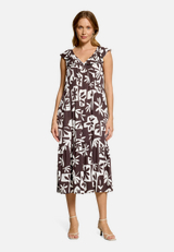 Casual-Kleid mit Flügelärmeln / Modellfoto Vorderseite