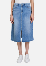 Jeansrock mit Waschung / Modellfoto Vorderseite