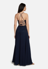 Abendkleid mit Stickerei / Modellfoto Rückseite