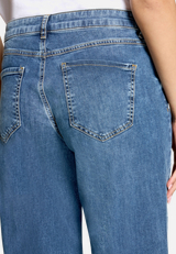 Used Look-Jeans mit Waschung / Detailbild