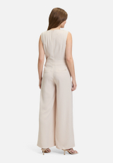 Jumpsuit ohne Arm / Modellfoto Rückseite