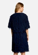 Blusenjacke gerader Schnitt / Modellfoto Rückseite