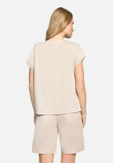 Sweatshirt mit Aufdruck / Modellfoto Rückseite
