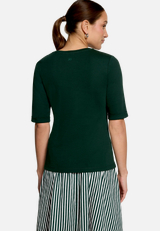 Basic-T-Shirt mit V-Ausschnitt / Modellfoto Rückseite