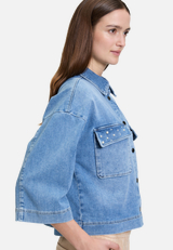 Jeansjacke mit Perlen / Detailbild