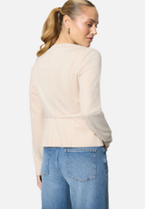 Blazer-Jacke  in Lederoptik  / Modellfoto Rückseite