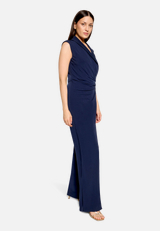 Jumpsuit ohne Arm / Modellfoto Vorderseite (Outfit)