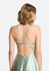 Abendkleid mit Stickerei / Detailbild