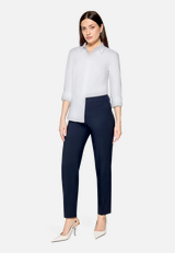 Hemdbluse mit Kragen / Modellfoto Vorderseite (Outfit)