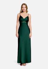 Abendkleid schmal geschnitten / Modellfoto Vorderseite