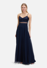 Abendkleid mit Spitze / Modellfoto Vorderseite