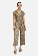 Jumpsuit mit Eingrifftaschen / Modellfoto Vorderseite