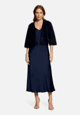 Strick-Cardigan mit 3/4 Arm / Modellfoto Vorderseite (Outfit)
