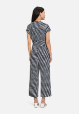 Jumpsuit mit Eingrifftaschen / Modellfoto Rückseite