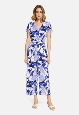 Jumpsuit mit Blumenmuster / Modellfoto Vorderseite