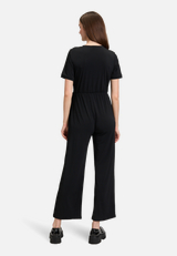 Jumpsuit mit Bindegürtel / Modellfoto Rückseite