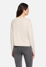 Feinstrickpullover mit Seitenschlitzen / Modellfoto Rückseite