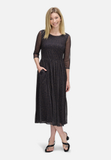 Maxikleid ohne Verschluss / Modellfoto Vorderseite