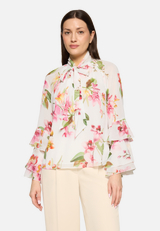 Chiffonbluse mit Volant / Modellfoto Vorderseite