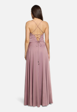 Abendkleid mit Wasserfallausschnitt / Modellfoto Rückseite