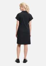Wickelkleid mit Taschen / Modellfoto Rückseite