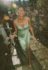 Abendkleid rückenfrei / Imagebild