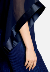 Chiffonstola mit 3/4 Arm / Detailbild