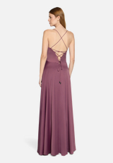 Abendkleid mit Wasserfallausschnitt / Modellfoto Rückseite