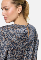 Satinbluse   langarm mit Blumen  / Detailbild