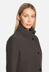 Outdoorjacke mit abnehmbarer Kapuze / Detailbild